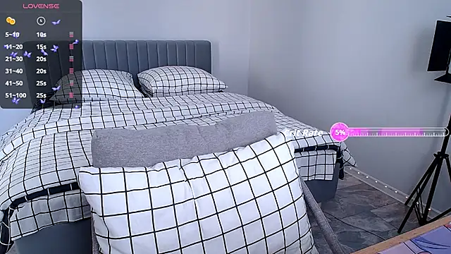 Tanya M online show from 09.13.25