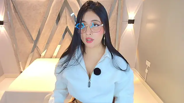 Snapshot of Annie9_ chatting on 01.09.26 Annie9 online show from 01.09.26