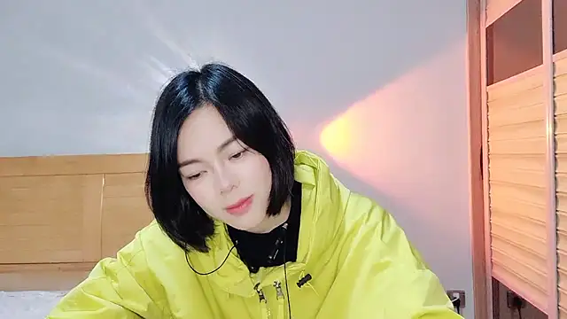 Linda-LL online show from 02.16.25