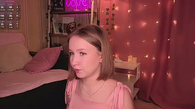 Snapshot of ms_evasweet chatting on 11.22.25 ms evasweet online show from 11.22.25