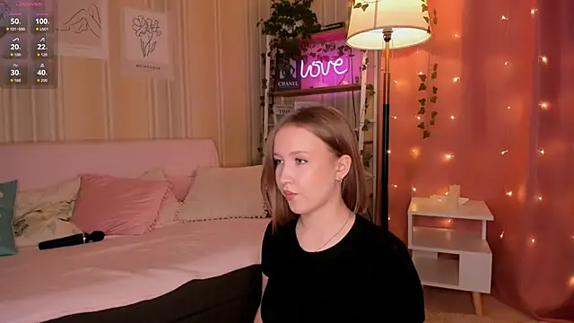 Snapshot of ms_evasweet chatting on 12.02.25 ms evasweet online show from 12.02.25