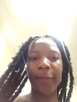 Snapshot of SHANTYBABE chatting on 12.10.24 SHANTYBABE online show from 12.10.24