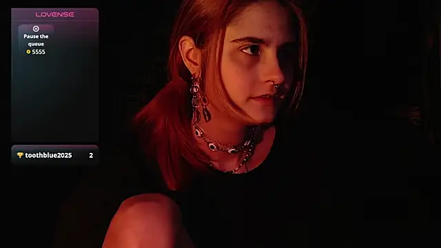 scarlettharrison09 online show from 10.22.25