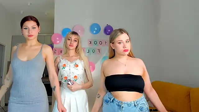 Snapshot of lina_x_x chatting on 01.18.25 lina x x online show from 01.18.25