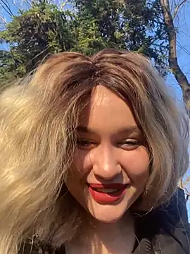 KikiWatson online show from 12.21.24