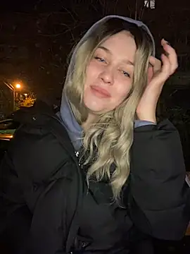 KikiWatson online show from 12.24.24