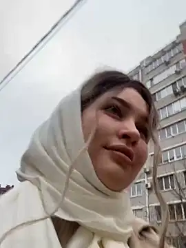 KikiWatson online show from 12.28.24