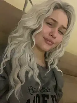 KikiWatson online show from 01.10.25