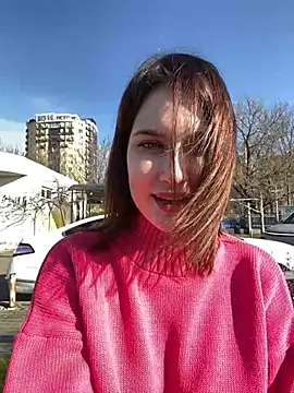 KikiWatson online show from 01.25.25