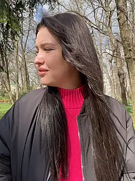 KikiWatson online show from 03.20.25