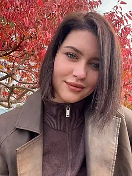 KikiWatson online show from 10.23.25