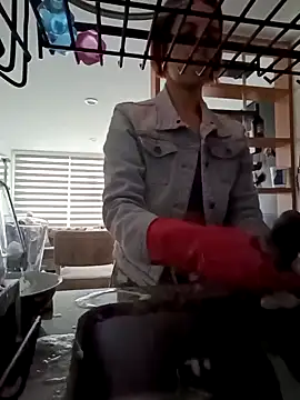 your red rose  online show from 12.28.24