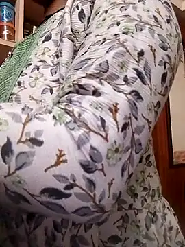 Snapshot of sneha_telugu_girl chatting on 01.25.25 sneha telugu girl online show from 01.25.25