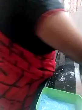 Snapshot of sneha_telugu_girl chatting on 03.18.25 sneha telugu girl online show from 03.18.25