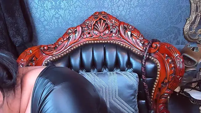 SelenaNoctis online show from 11.26.25