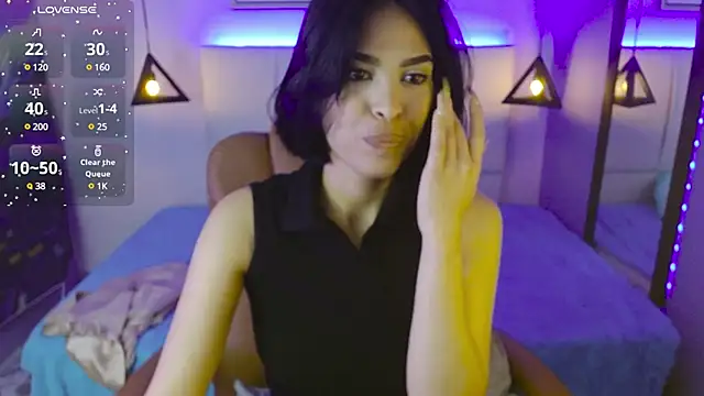 Snapshot of AlessiaVal_ chatting on 01.24.25 AlessiaVal online show from 01.24.25