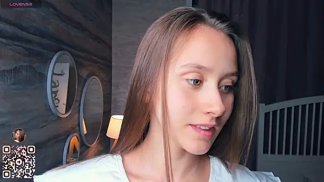 Snapshot of EthalBuffkin chatting on 09.13.25 EthalBuffkin online show from 09.13.25