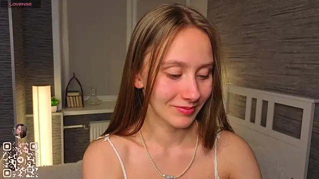 Snapshot of EthalBuffkin chatting on 10.25.25 EthalBuffkin online show from 10.25.25