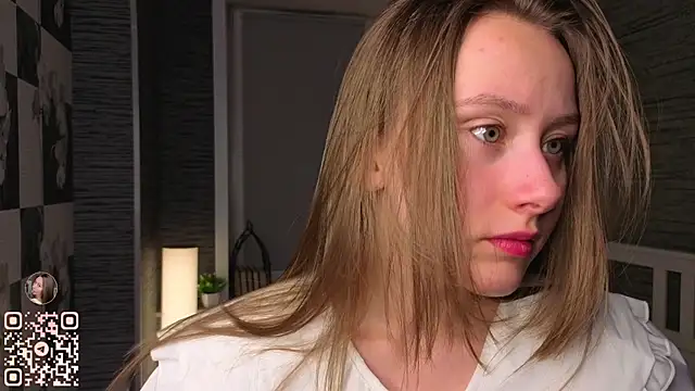 Snapshot of EthalBuffkin chatting on 11.27.25 EthalBuffkin online show from 11.27.25