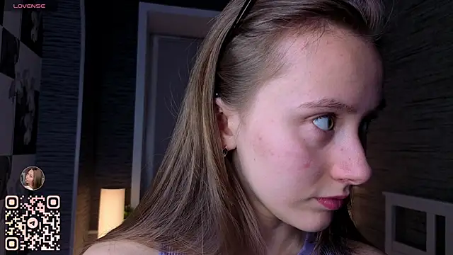 Snapshot of EthalBuffkin chatting on 12.13.25 EthalBuffkin online show from 12.13.25