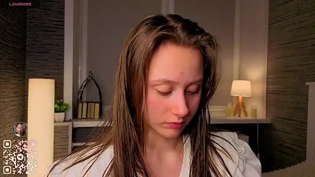 Snapshot of EthalBuffkin chatting on 12.18.25 EthalBuffkin online show from 12.18.25