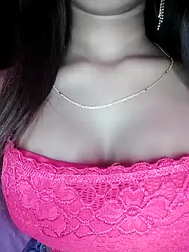 Snapshot of Esha_Babyy chatting on 12.23.24 Esha Babyy online show from 12.23.24