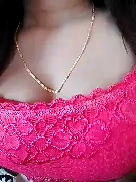 Snapshot of Esha_Babyy chatting on 12.24.24 Esha Babyy online show from 12.24.24