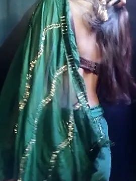 Snapshot of Esha_Babyy chatting on 09.20.25 Esha Babyy online show from 09.20.25