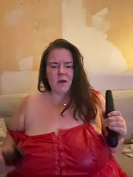 Snapshot of Viola_SassyX chatting on 07.19.26 Viola SassyX online show from 07.19.26