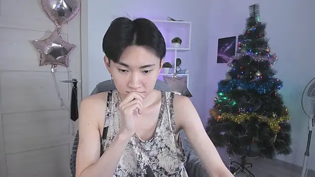 Miram Yu online show from 01.07.25