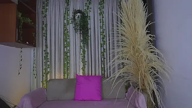 HannaRhodes online show from 03.19.26