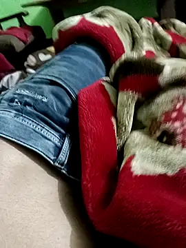 Snapshot of QUEEN-X-CPL chatting on 02.04.25 QUEEN-X-CPL online show from 02.04.25