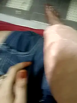 Snapshot of QUEEN-X-CPL chatting on 02.25.25 QUEEN-X-CPL online show from 02.25.25