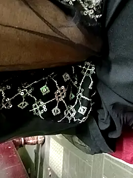 Snapshot of QUEEN-X-CPL chatting on 03.09.25 QUEEN-X-CPL online show from 03.09.25