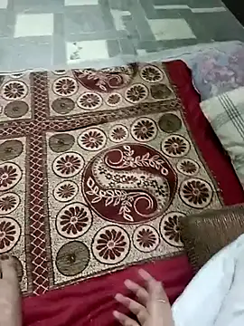 Snapshot of QUEEN-X-CPL chatting on 03.10.25 QUEEN-X-CPL online show from 03.10.25