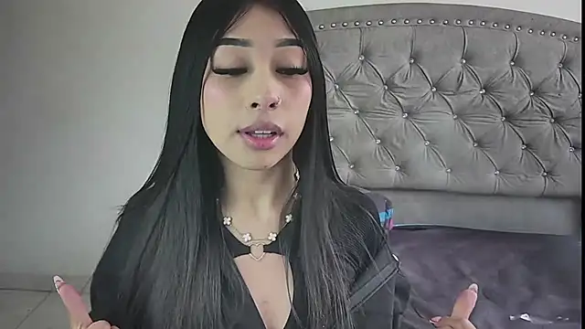 Snapshot of Nesuko_kamado_ chatting on 11.10.25 Nesuko kamado online show from 11.10.25