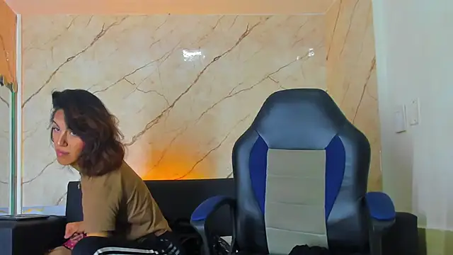 Isabella stanford2 online show from 11.16.25