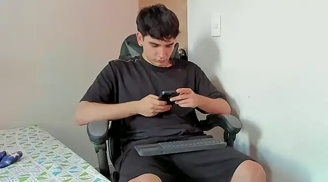 leo030809 online show from 12.05.24