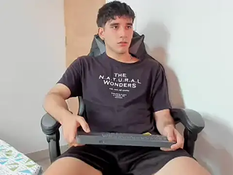 leo030809 online show from 01.02.25