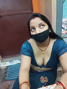 Snapshot of Manjudear chatting on 06.14.26 Manjudear online show from 06.14.26