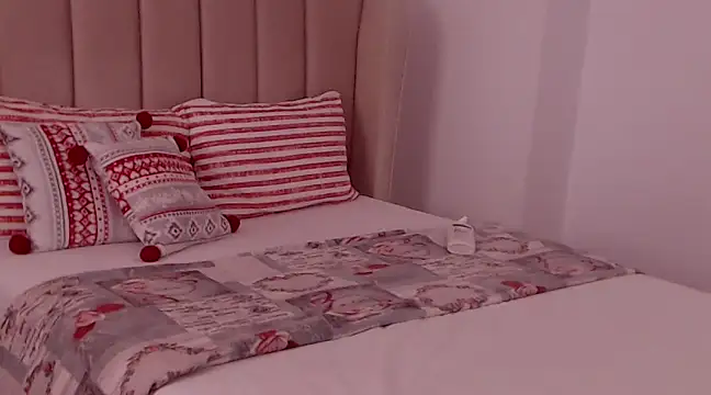 SuzieJane online show from 01.14.25