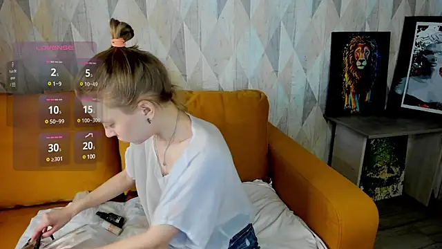 Michelle Blond online show from 03.17.25