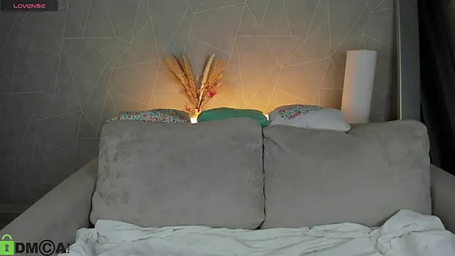 Michelle Blond online show from 03.21.26