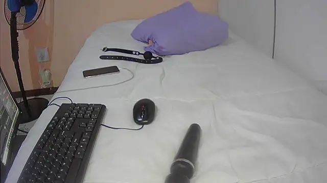 ebonyjezebel online show from 12.18.24