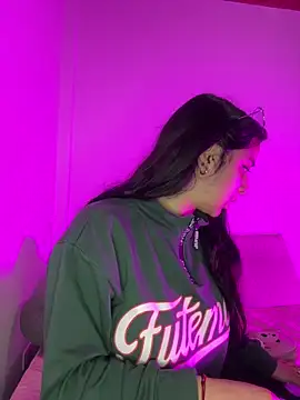 Cassie-millers online show from 12.04.24