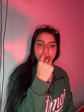 Cassie-millers online show from 12.04.24