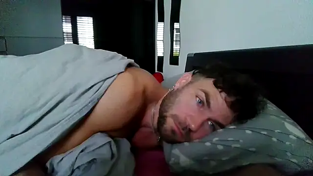 alpha-hunk online show from 09.12.25