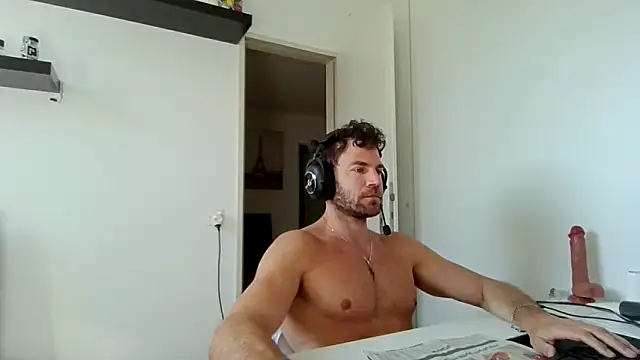 alpha-hunk online show from 04.18.26