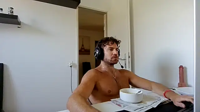 alpha-hunk online show from 05.08.26