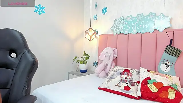 MAYROBERTSS online show from 12.17.24